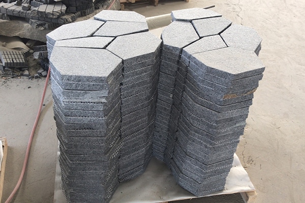 Granite Mesh Stone 30