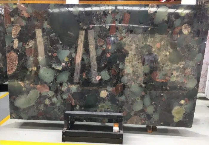 Four Seasons Quartzite Slab