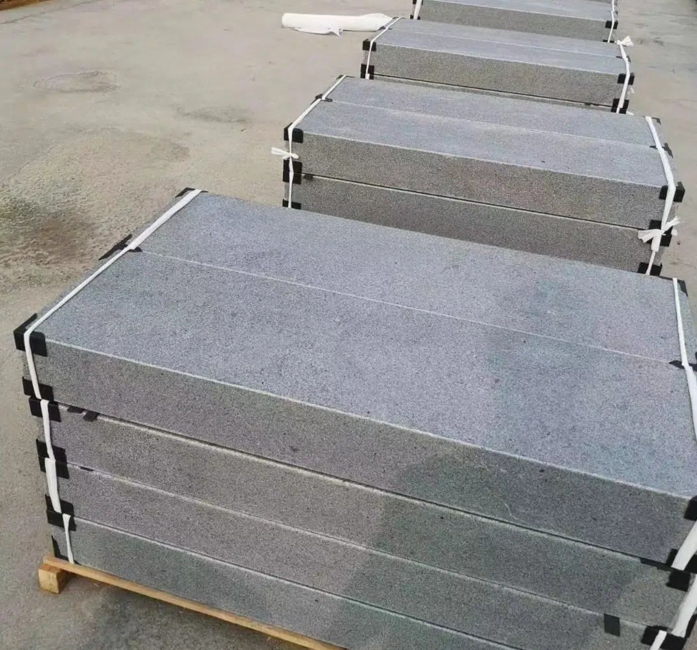 G654 Granite Kerbstone driveway paving slab stone