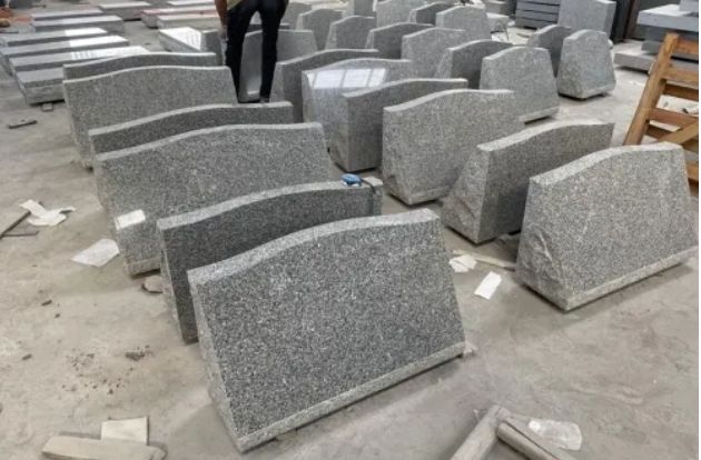 G9402 Granite Monument Imperial Gray Granite Tombstone Slant Gravestone