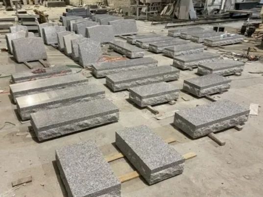 G9402 Granite Monument Imperial Gray Granite Tombstone Slant Gravestone