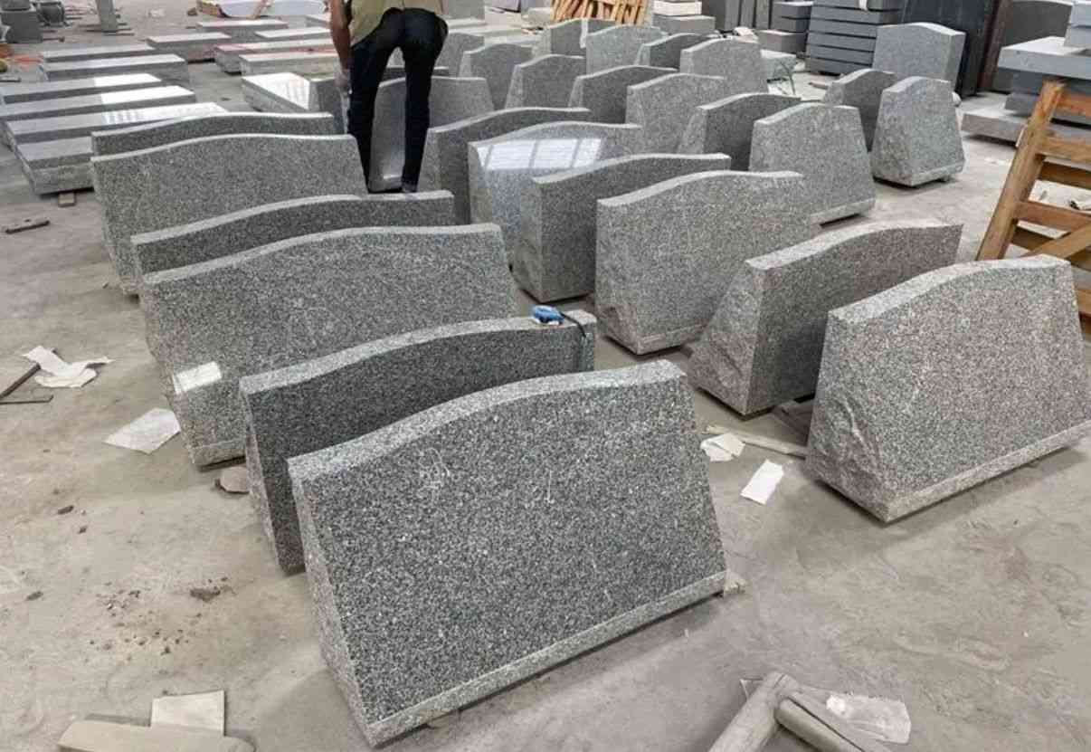 G9402 Granite Monument Imperial Gray Granite Tombstone Slant Gravestone