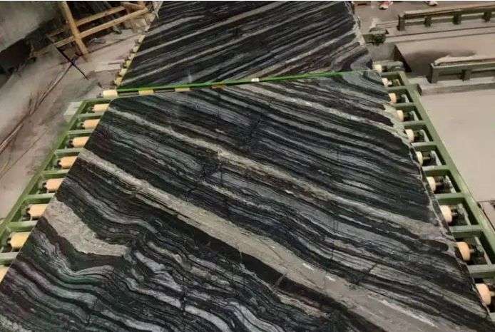 Golden Antique Wood Vein Marble