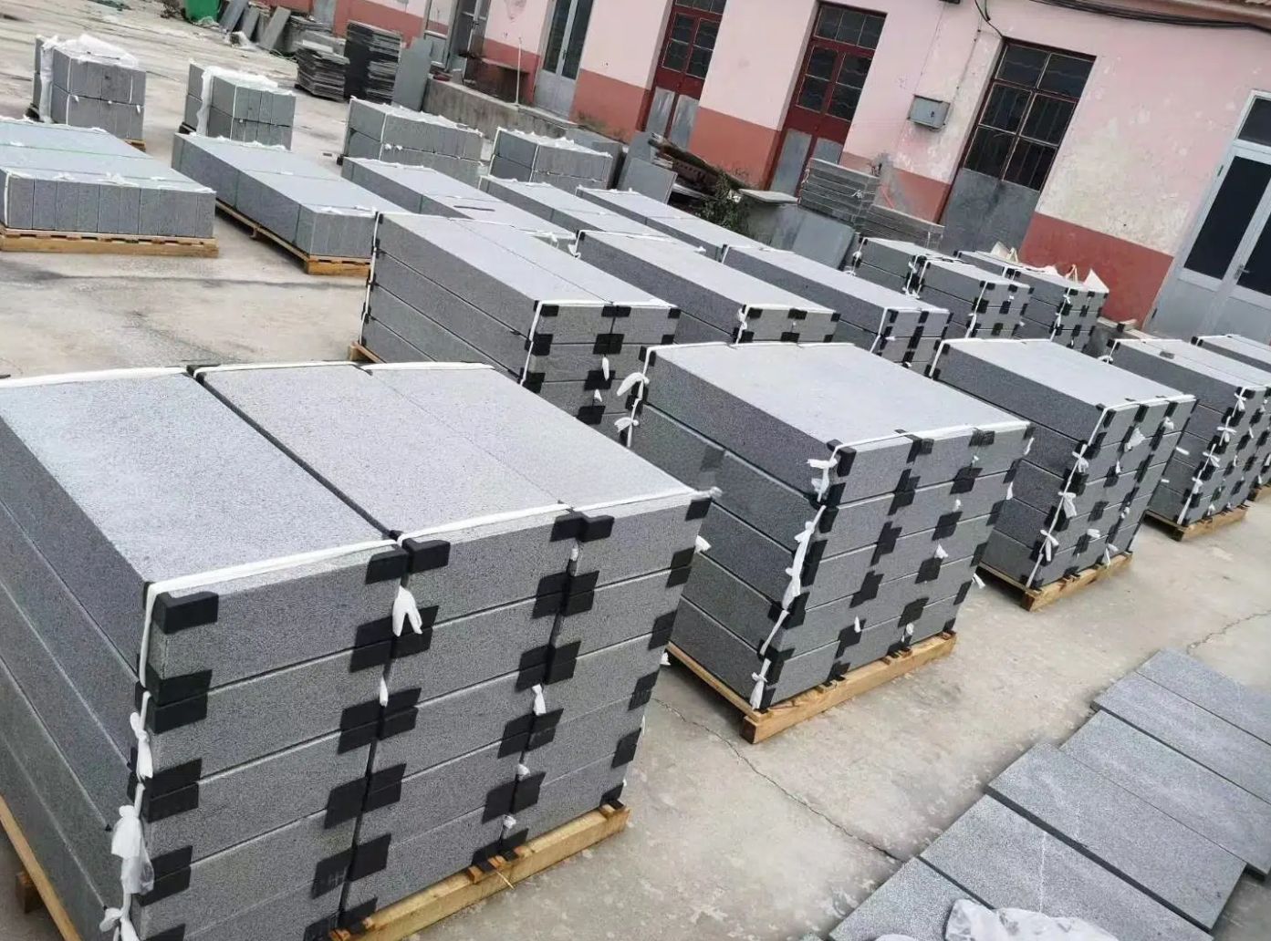 Granite kerbstone driveway paving slab stone