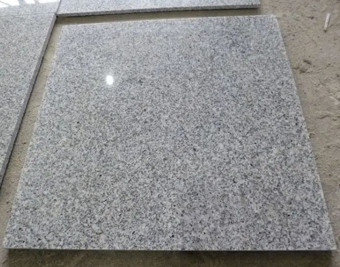 Natural Stones Tiles China White Granite