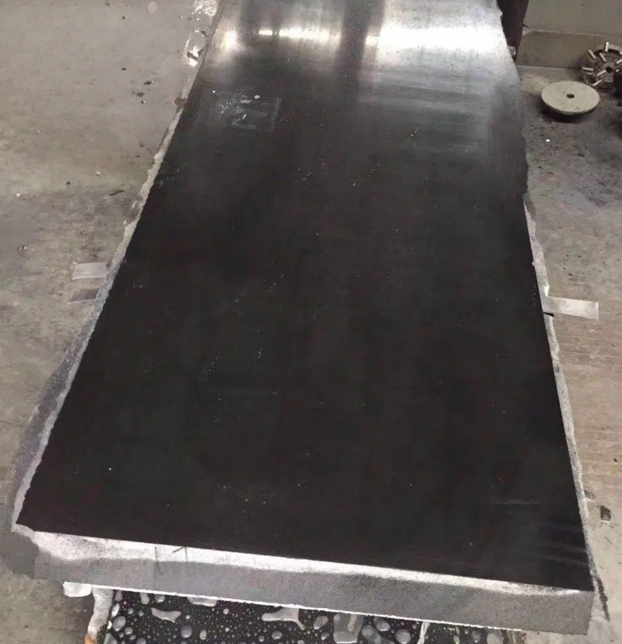 Nero Assoluto Granite Natural Tiles
