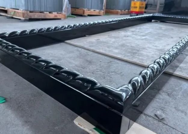 Pure Black Granite Monuments Rope Effect Design Competitive Price