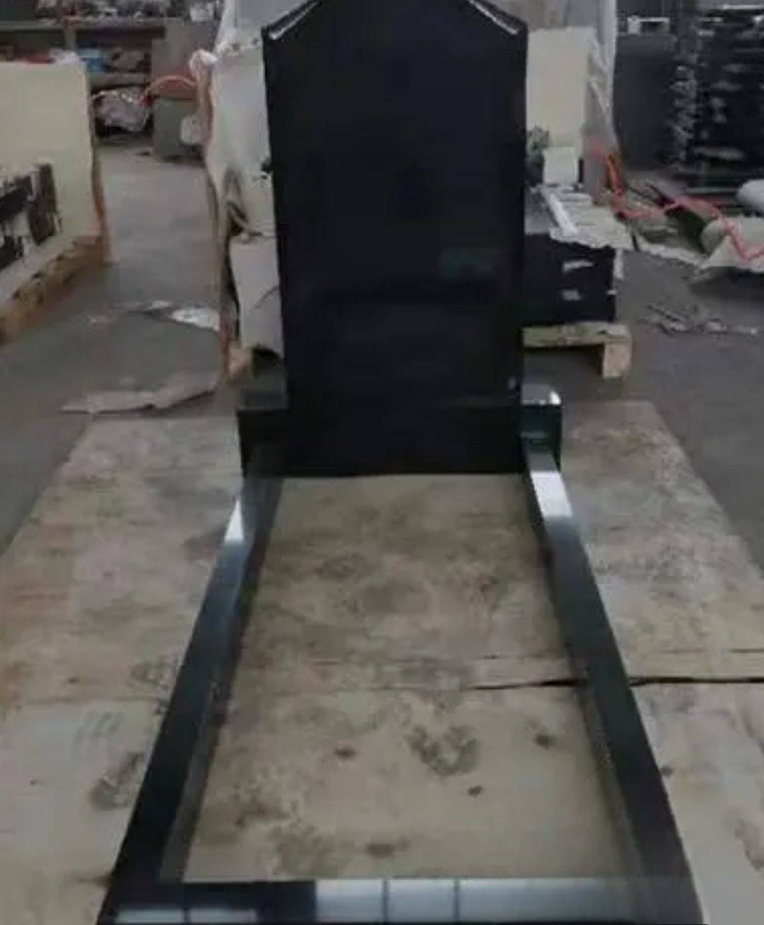 Pure Black Stone Monuments Headstone Tombstone Factory Custom Cutting