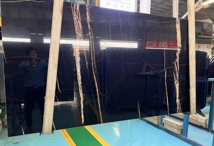 Sahara Nior Marble Slab