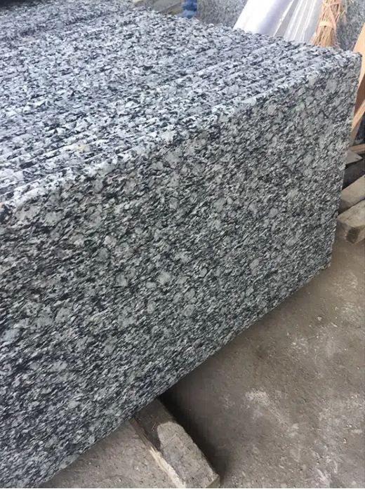 Spray White Granite Chinese Wave