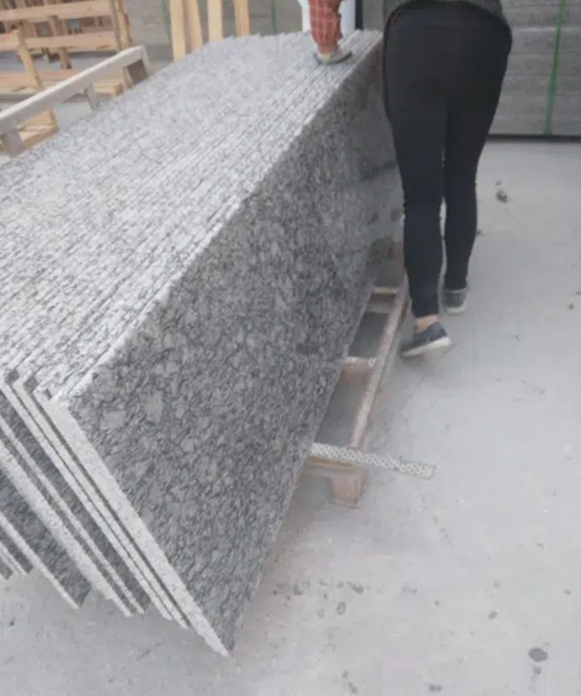 Spray White Granite Chinese Wave