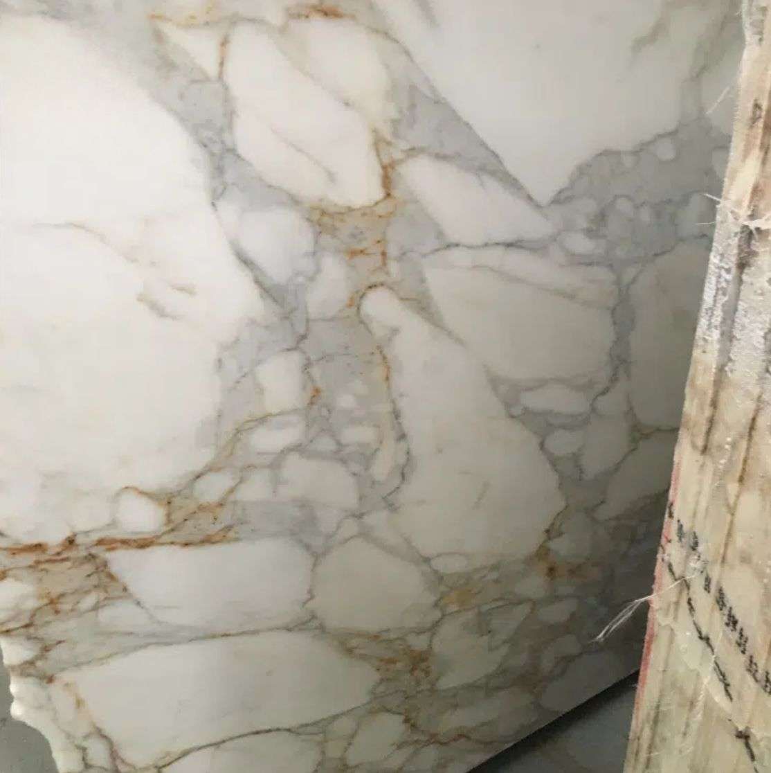 calacatta gold marble slabs in natural marble