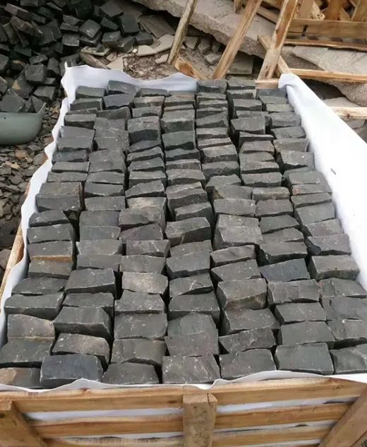 stone driveway paving black cobblestone paver